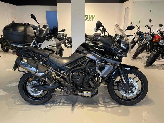 TRIUMPH TIGER 800 XRX 